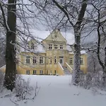 Im Erdgeschoss Des Gutshauses By Interhome Apartment *