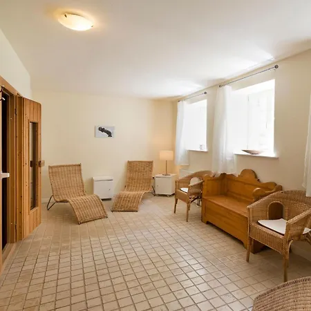 Appartement Im Erdgeschoss Des Gutshauses By Interhome